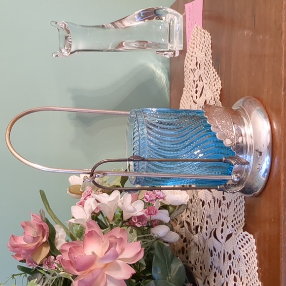 Rogers & Bros. Blue Pickle Caster - Picture 2 of 9